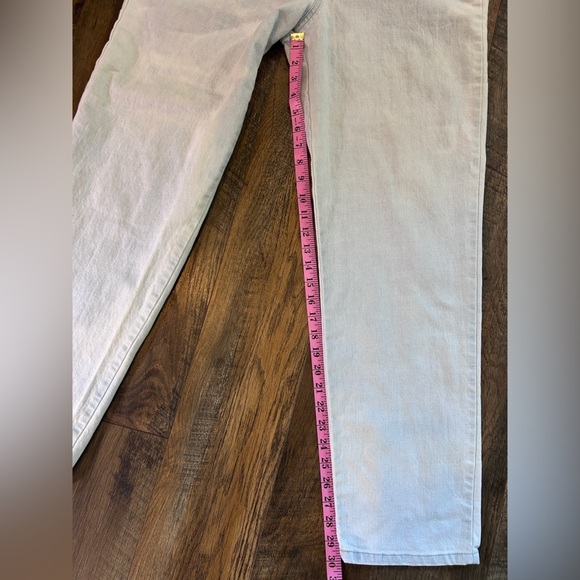 Light Wash Gloria Vanderbilt Jeans Size 14 - Picture 3 of 9